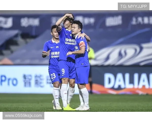 广州恒大与申花精彩对决回放分析及赛后精彩瞬间回顾