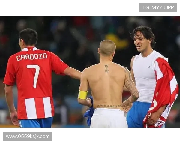 意大利与巴拉圭上半场精彩对决回顾与分析