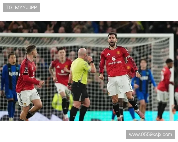 曼联逆转曼城上演经典大战4比3的传奇对决令人难忘 曼联逆转曼城上演经典大战4比3的传奇对决令人难忘