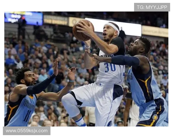 灰熊与小牛历史交锋回顾及战绩分析探讨