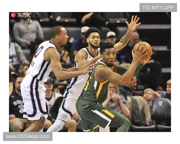 火箭队与爵士队激战20200223精彩回顾及赛后分析